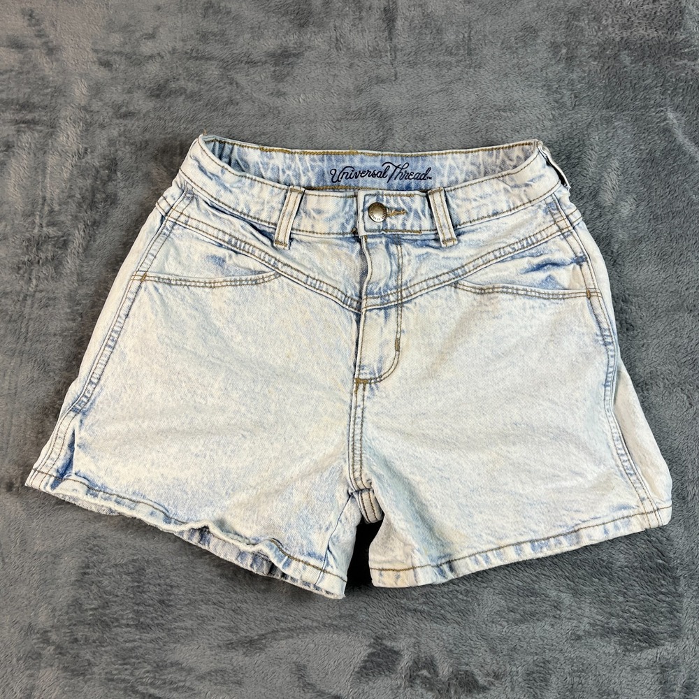 Universal Thread Shorts Womens 4/27 Blue Cotton Light Wash Flat Front Casual